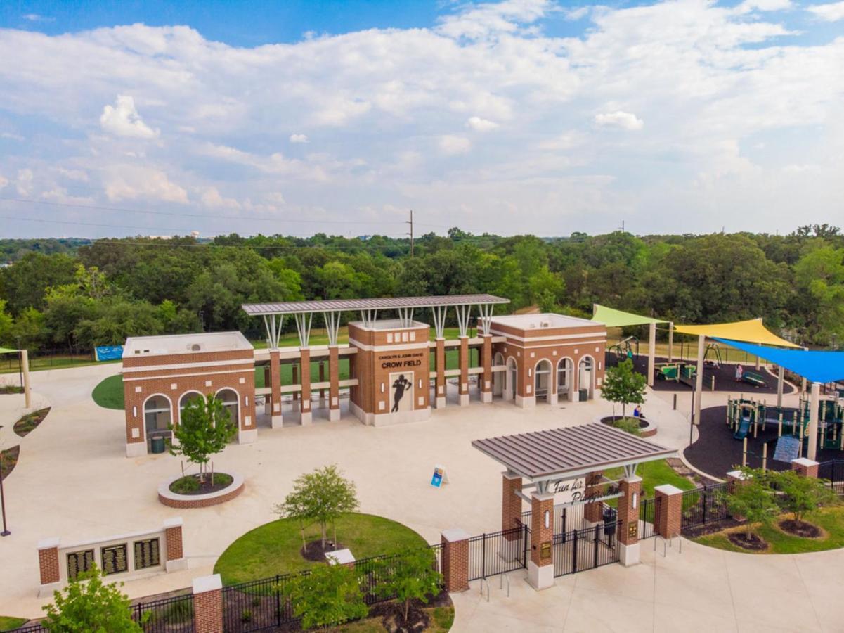Holiday Inn Express & Suites College Station By Ihg Екстериор снимка
