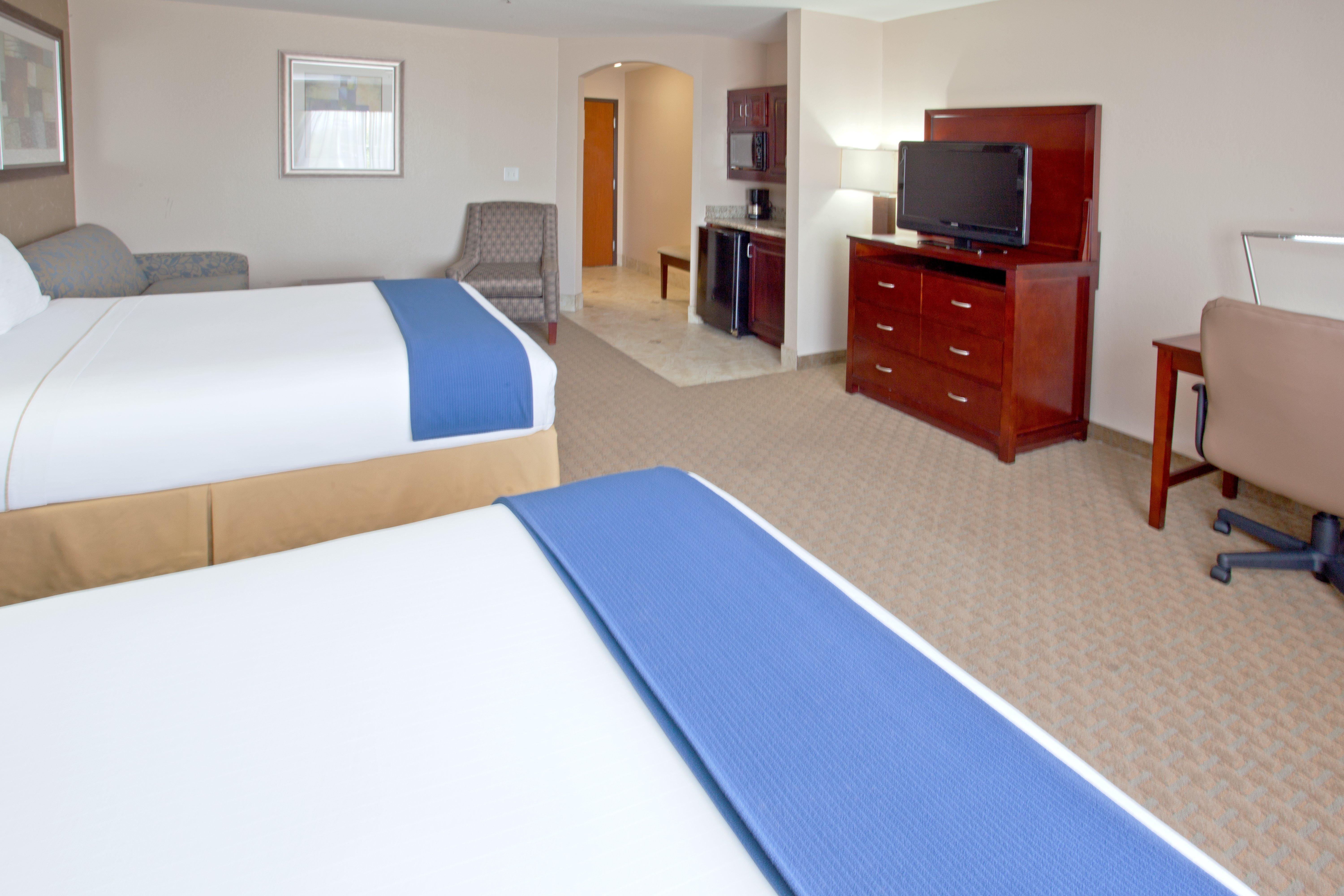 Holiday Inn Express & Suites College Station By Ihg Стая снимка