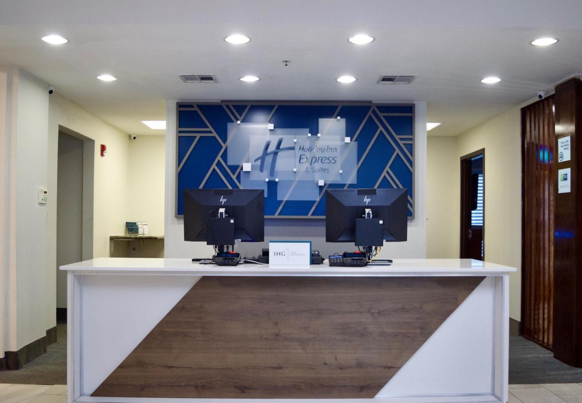 Holiday Inn Express & Suites College Station By Ihg Екстериор снимка